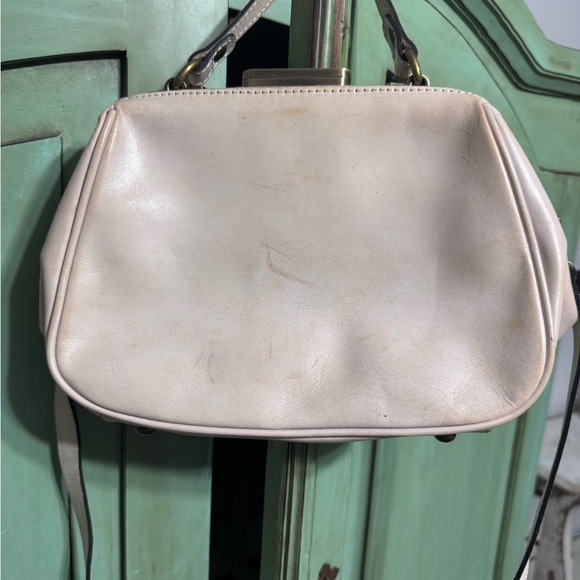 Patricia Nash Cream Embossed Crossbody Bag - Picture 2 of 3
